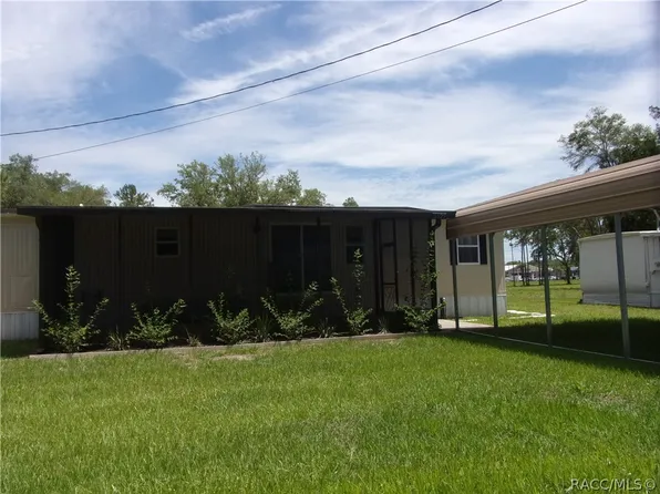 8825 W Arber Ct, Homosassa, FL 34448