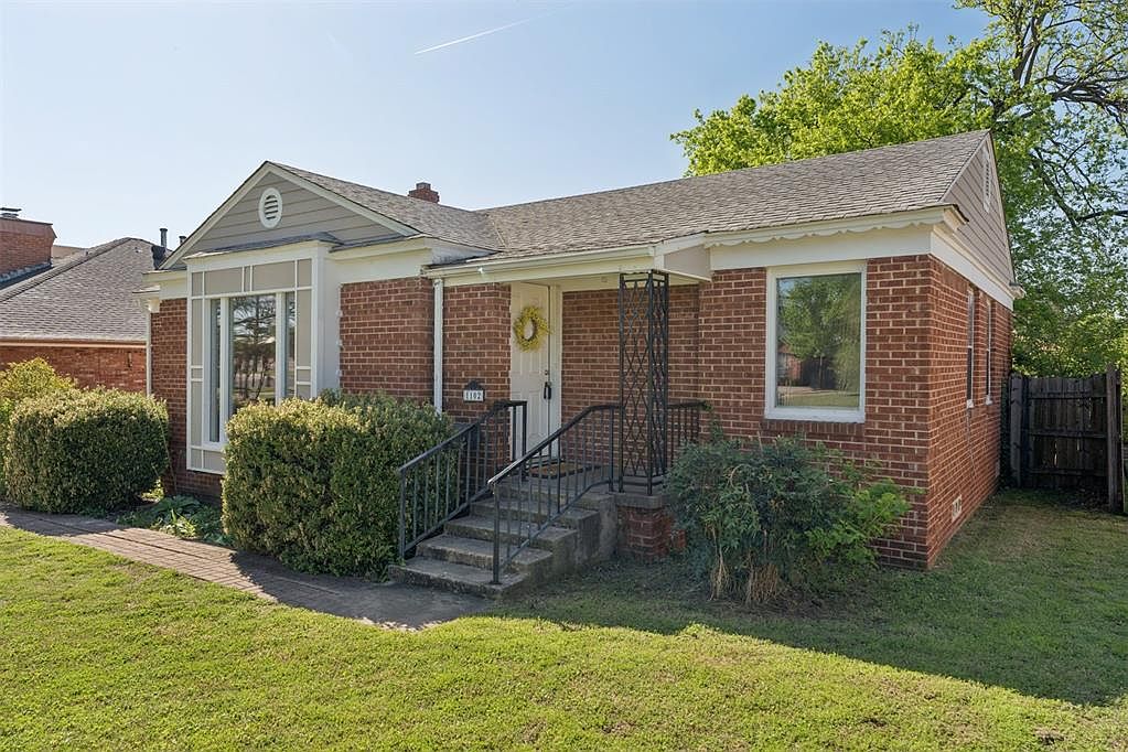 1102 Fenwick Pl, Nichols Hills, OK 73116 | Zillow