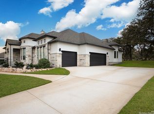 431 Falcon Cv, Castroville, TX 78009