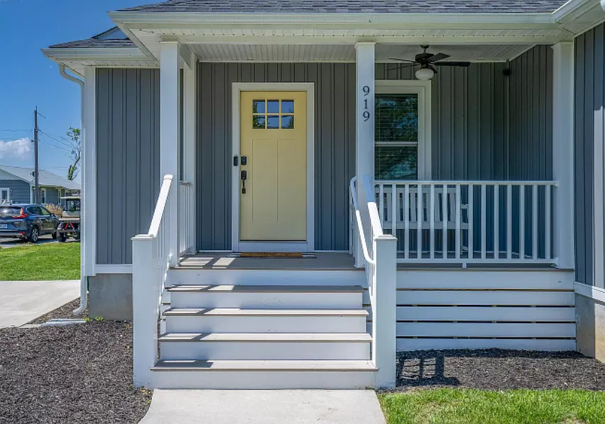 3 bed, 1321 sqft, $2,450 — Photo 3