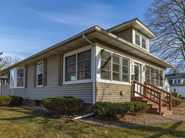 601 Division St, La Porte, IN 46350