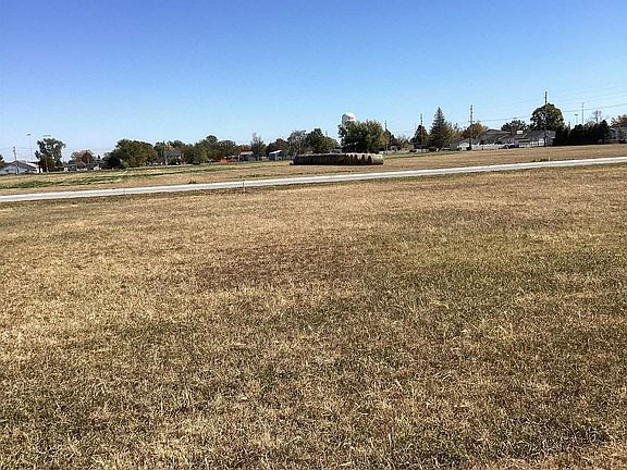 3rd image of 2015 Papio Ln