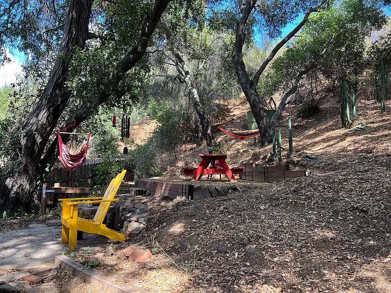 1262B N Topanga Canyon Blvd — Photo 11