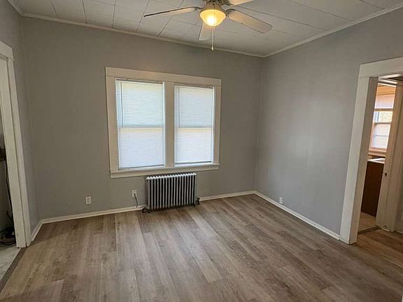 4th image of 368 E 248th St