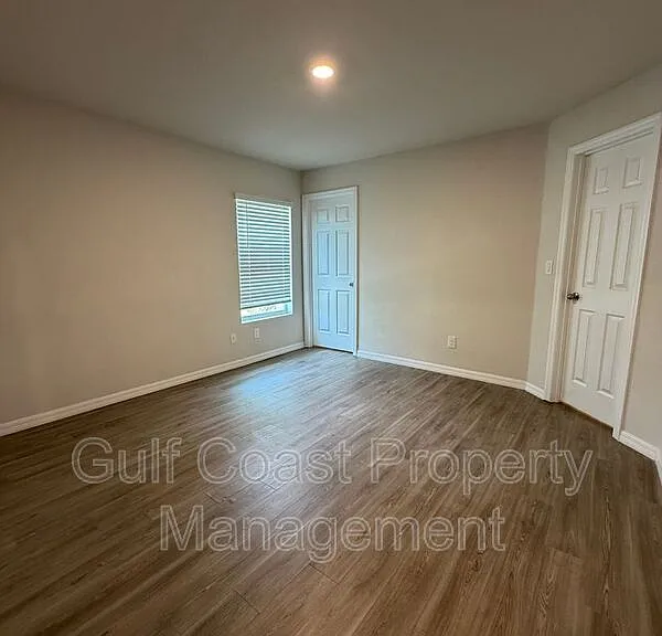 10162 Tramore Ave — Photo 17