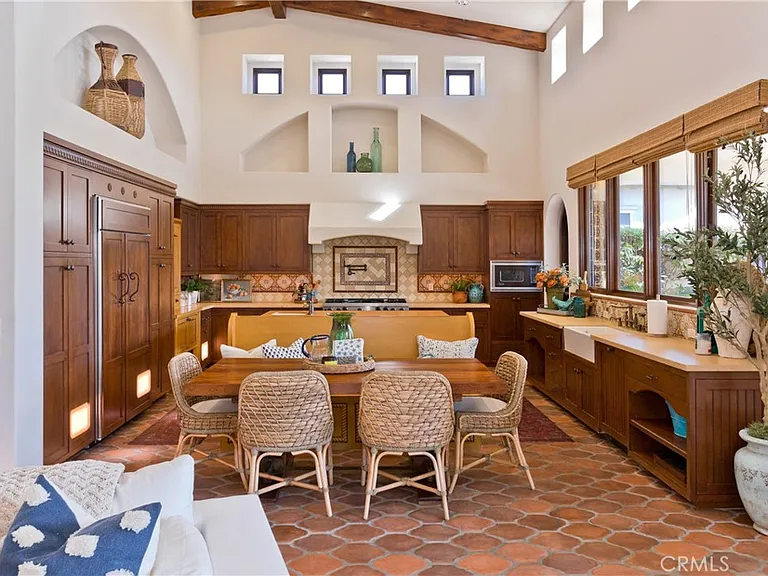 56145 Village Dr — Photo 15