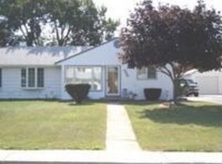 8845 S Kostner Ave, Hometown, IL 60456