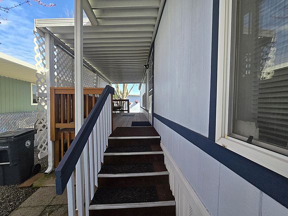4th image of 3501 Avenue C Space 19
