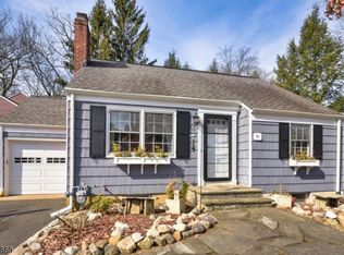 91 Upper Rainbow Trl, Denville, NJ 07834