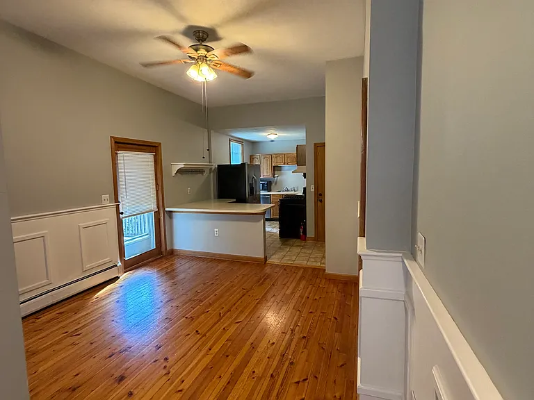 92 Chestnut St — Photo 17