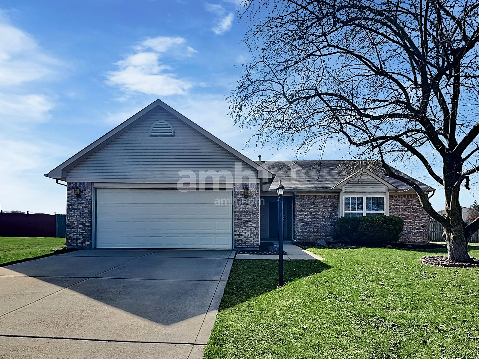 3 bed, 2.0 bath, 1385 sqft, $2,080 — Photo 1