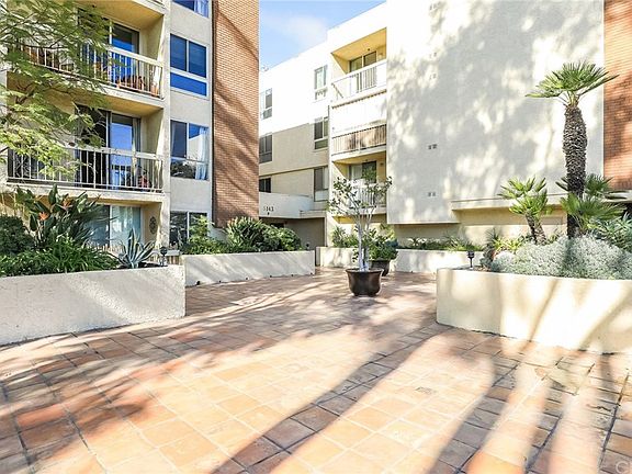 3rd image of 5143 Bakman Ave APT 303