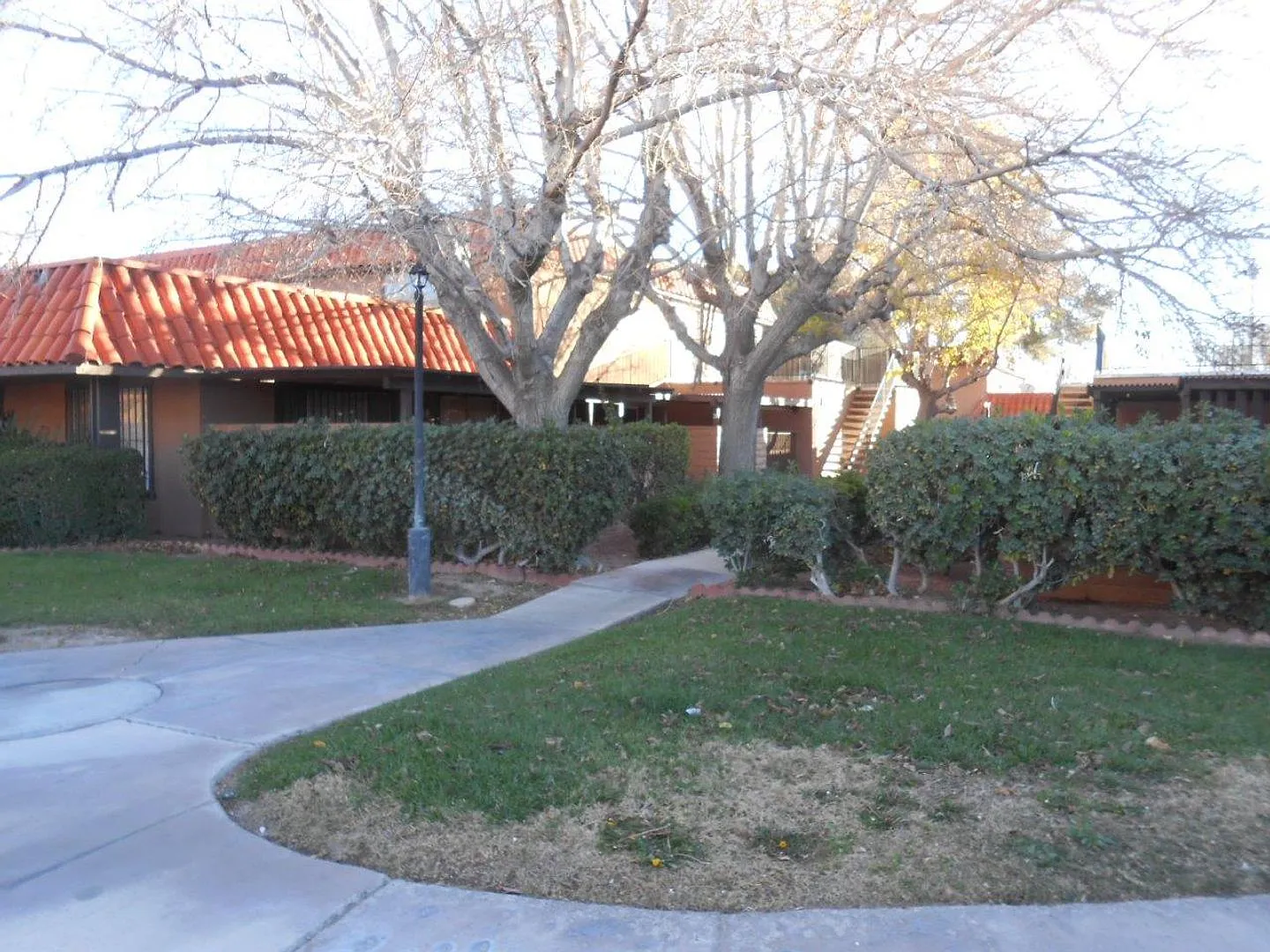 2nd Floor 3 bedroom Condo Near 95/Torrey Pines — Photo 3