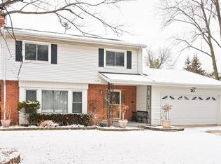 70 Mulberry Rd, Deerfield, IL 60015