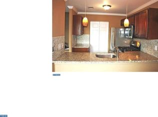 1725 Fitzwater St #A, Philadelphia, PA 19146