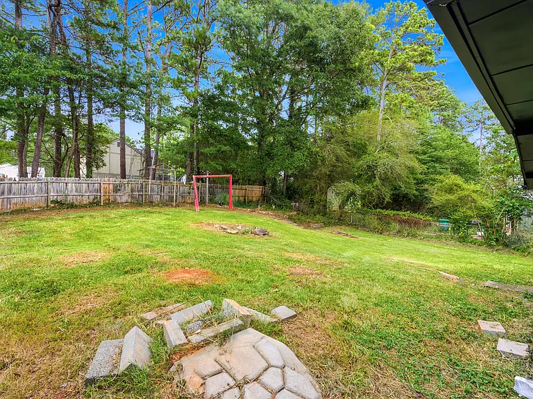 6300 Creekford Dr — Photo 20