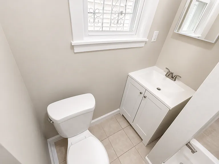 648 S 18th St #1 — Photo 4