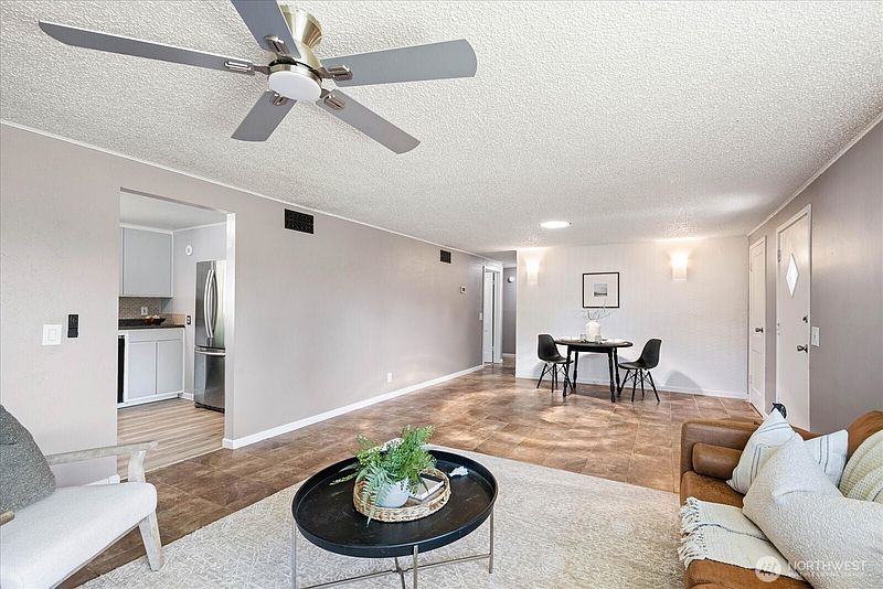 5th image of 2416 Pullen Street