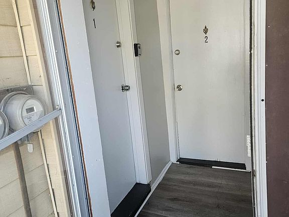 4th image of 7116 Deveny Ave #2