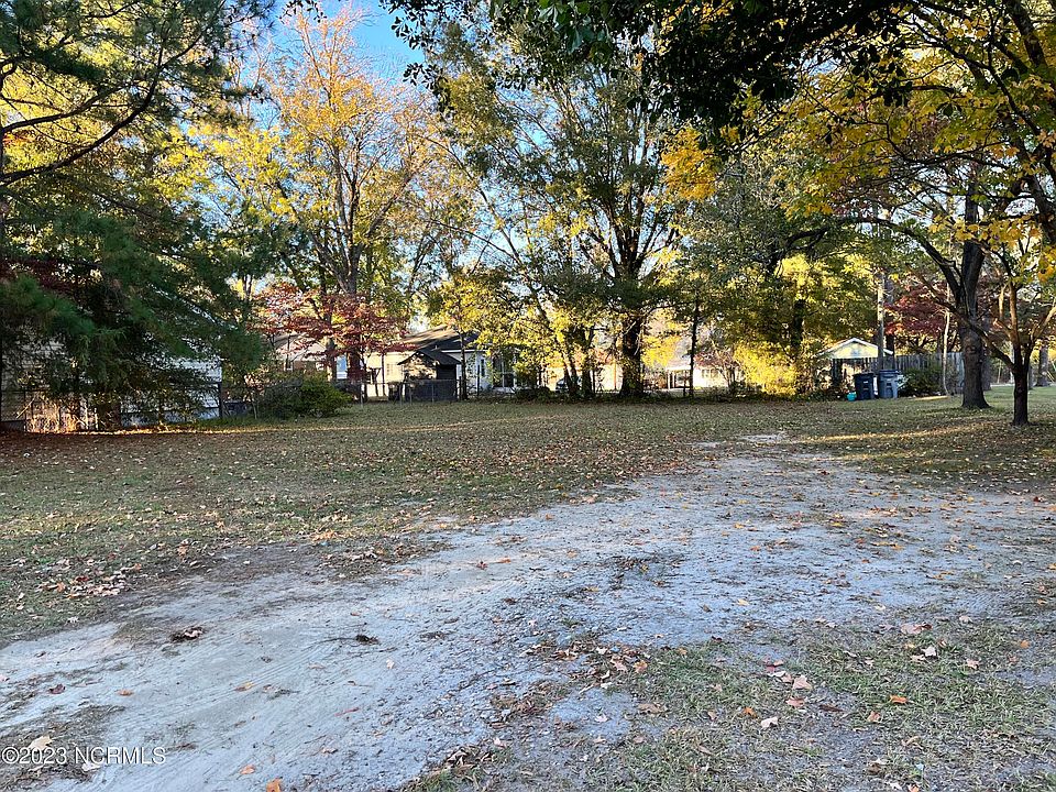 1st image of 404 Henry Street
