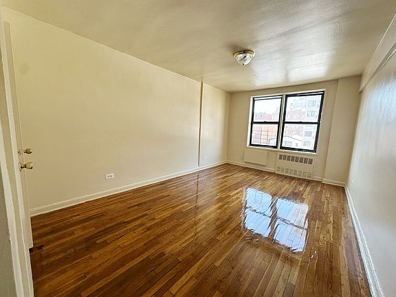 3rd image of 89-29 162nd St #5B