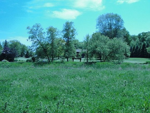 3rd image of 26450 Lawson Woods Trl