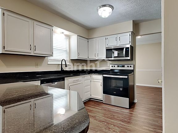 3rd image of 1469 Dunwoodie Ct