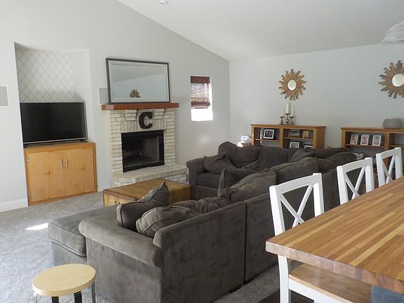 4th image of 34 Shadowcreek Way