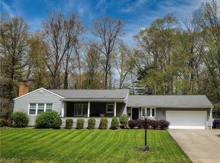 114 Skyline Dr, Canfield, OH