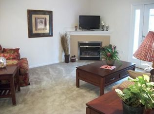 136 Amaryllis Dr APT 305, Wilmington, NC 28411