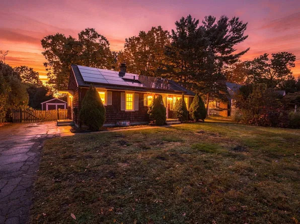 110 Bridge Rd, Northampton, MA 01062