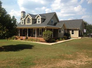 2046 New House Rd, Ellenboro, NC 28040