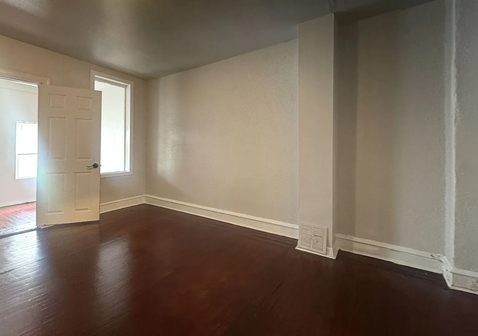 4645 N 16th St., 4 bedrooms, 1 bathroom Home for $1,606/ Month — Photo 4