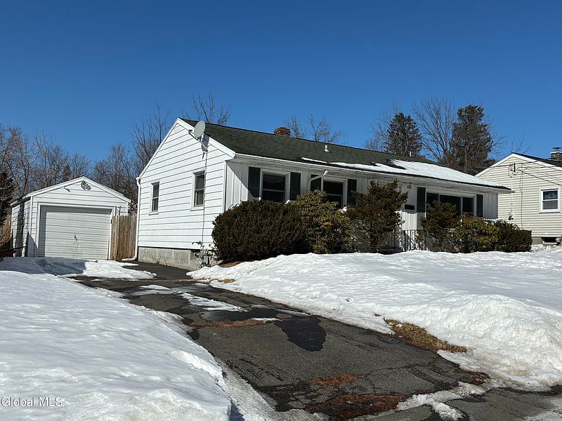 2nd image of 13 Albia Avenue