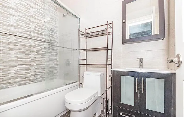 Rented by Skyhigh Realty NYC LLC | media 24