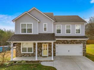 8000 Beaver Hill Ln, Knoxville, TN 37931