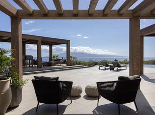 325 Hokiokio Pl, Lahaina, HI 96761