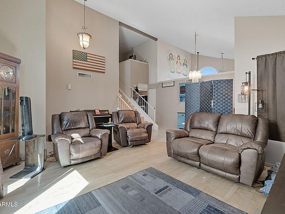 4th image of 7544 W DREYFUS Drive