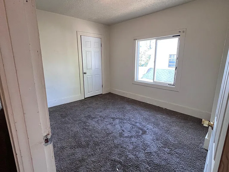 136 Willowwood Dr — Photo 9