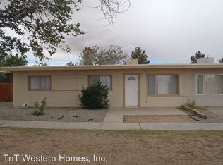 325 Oasis Dr, Ridgecrest, CA 93555