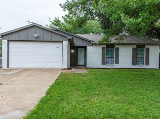 409 Rockcrest Dr, Mesquite, TX 75150