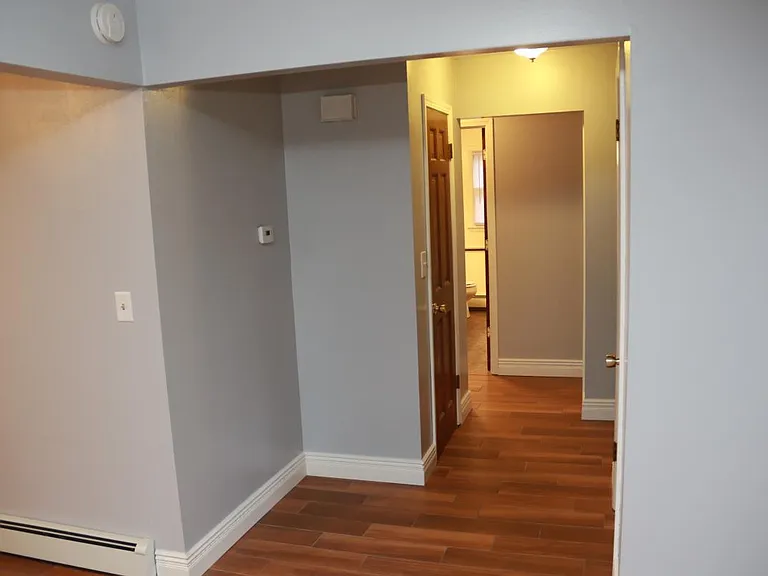 252 Marcus St SW — Photo 7