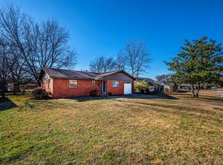 923 W 22nd St, Ada, OK 74820