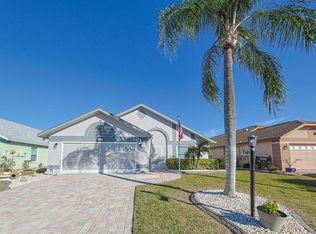 319 Northway Dr, Sun City Center, FL 33573