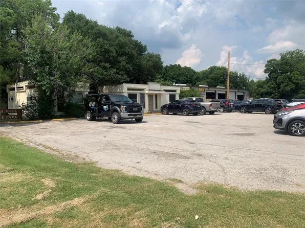 300 N Mill St, Lewisville, TX 75057