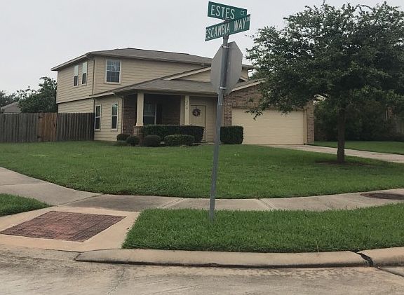 2nd image of 2414 Estes Ct