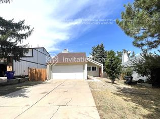 801 S Rifle Way, Aurora, CO 80017