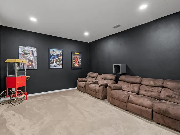 14978 Fells Ln #14978 — Photo 31