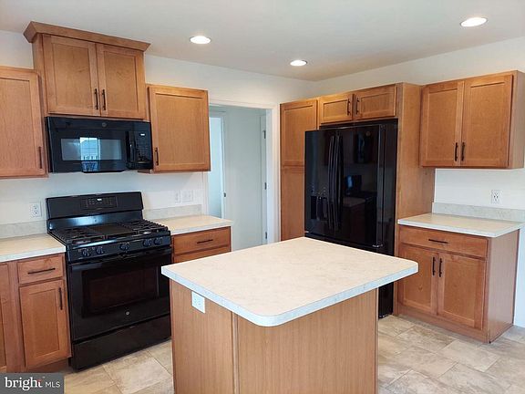 5th image of 622 Rishel Dr
