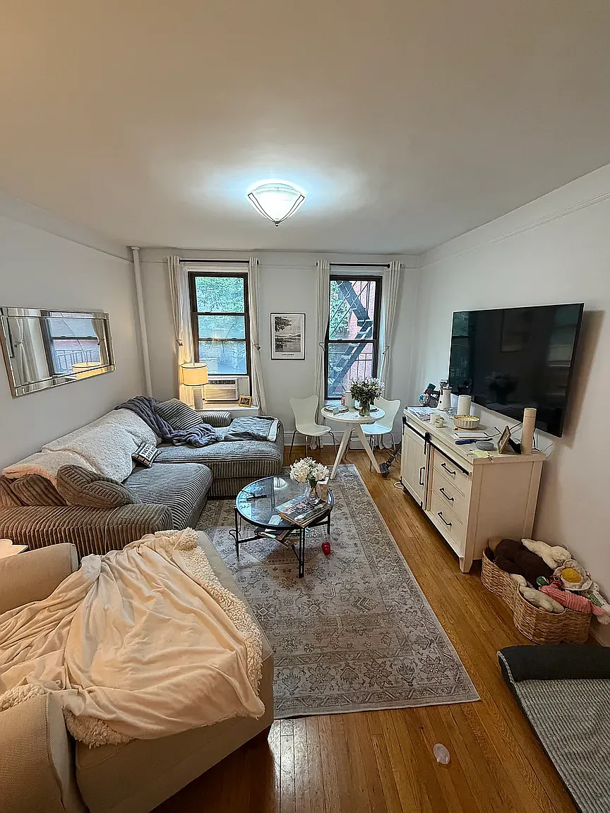 241 East 77th Street — Photo 2